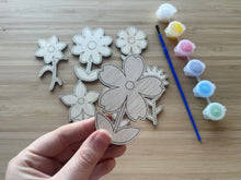 Load image into Gallery viewer, DIY Wooden Painted Flowers
